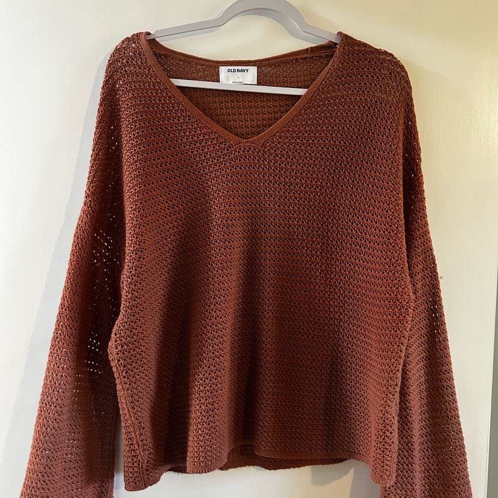 Old Navy Women's V-Neck Sweater Rust